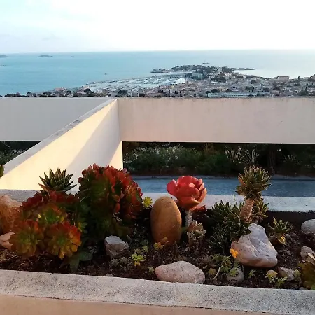 Le Grand Large Apartment Bandol
